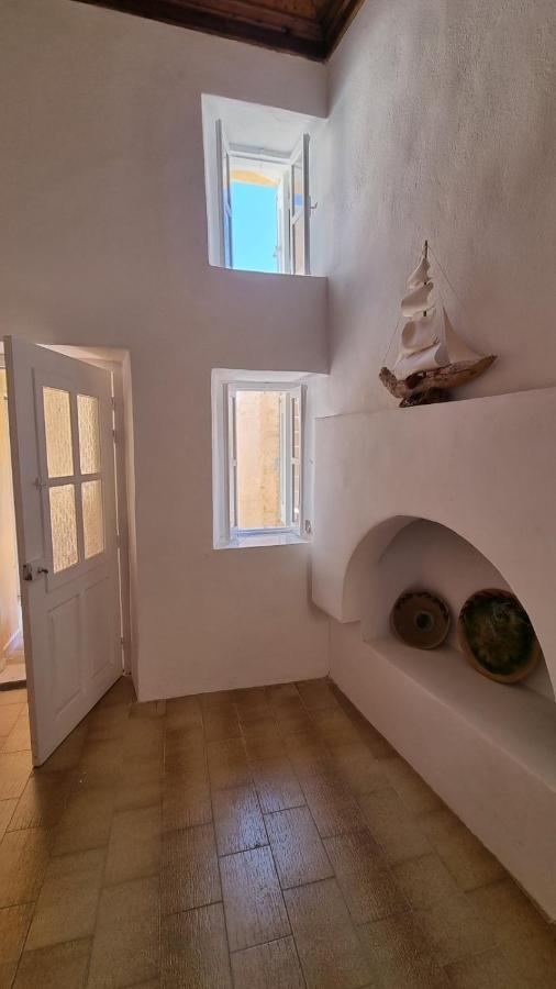 Kozas Art House, Symi Apartment ภายนอก รูปภาพ