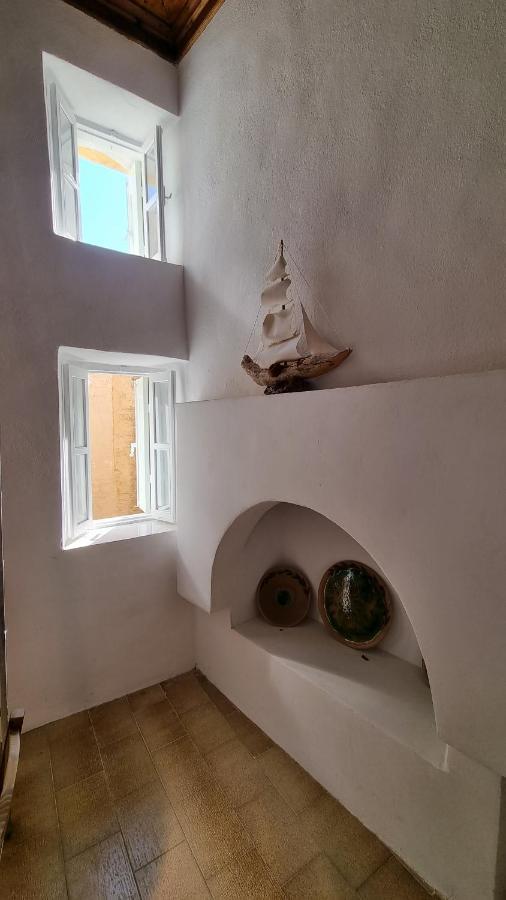 Kozas Art House, Symi Apartment ภายนอก รูปภาพ