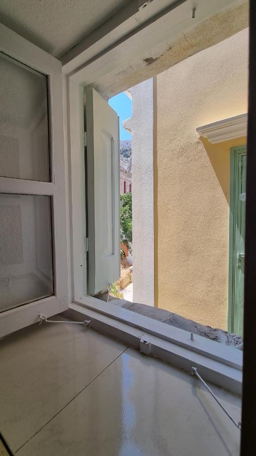 Kozas Art House, Symi Apartment ภายนอก รูปภาพ