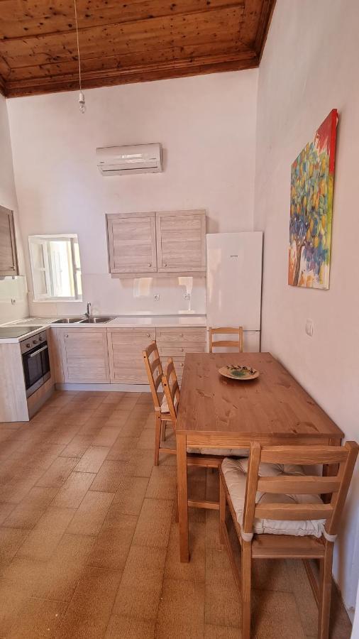 Kozas Art House, Symi Apartment ภายนอก รูปภาพ